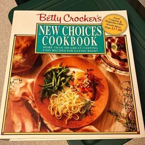 Betty Crocker cook binder 500 easy recipes